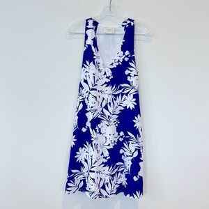 Everly Blue Floral Shift Dress. Size Small